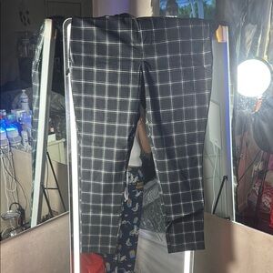 Bandolino Black and White Straight Leg Pants with Windowpane Pattern